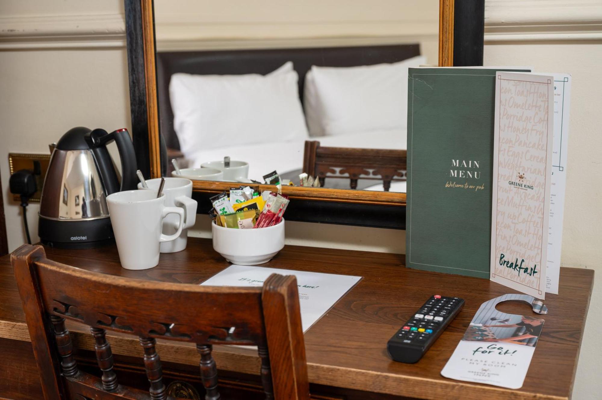 Antelope By Greene King Inns プール エクステリア 写真